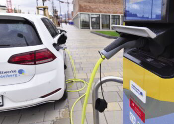 Flipkart plans complete transition to electric vehicles by 2030