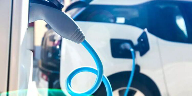 OPINION: Indian Electric Vehicle Conundrum: A tale of opportunities amid uncertainties