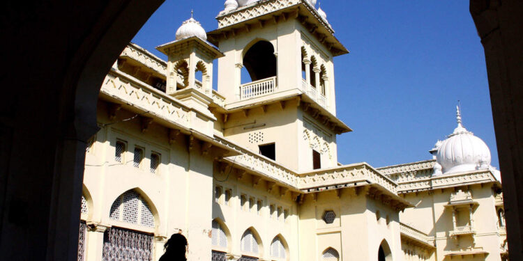 Happy Thinking Lab to cheer Lucknow University students, help them beat the blues