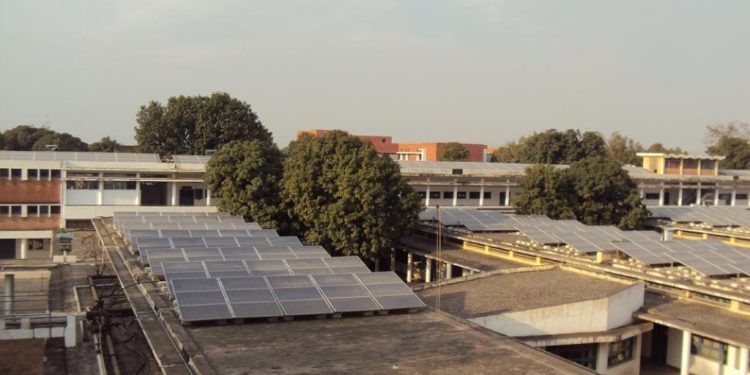 hospital-solar-rooftop