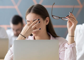 Digital Eye Strain – Causes, Prevention, Symptoms and Treatment